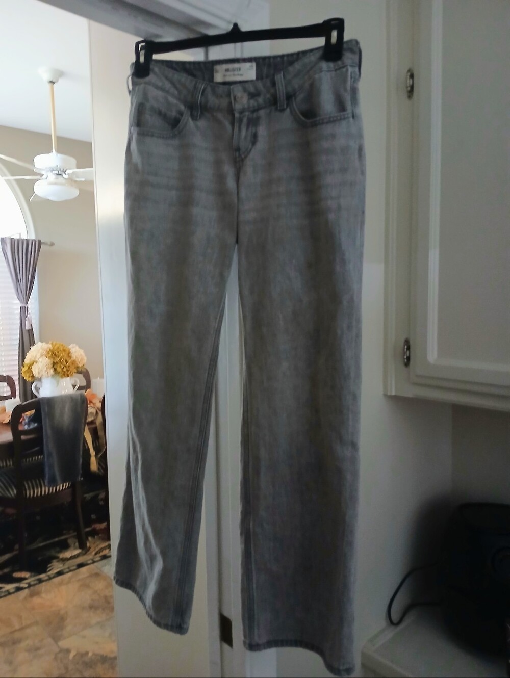 Hollister Ultra Low-Rise Baggy Jeans Gray Waist 26